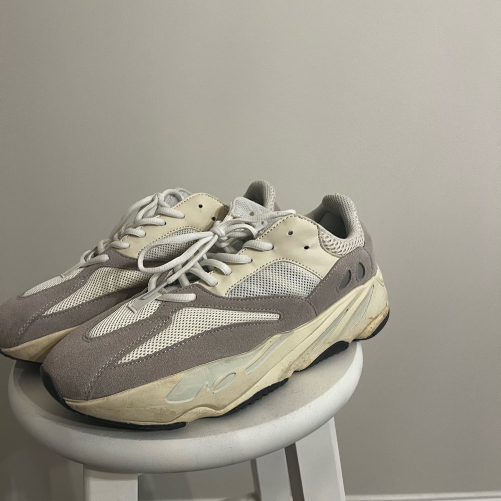 Yeezy shoes
